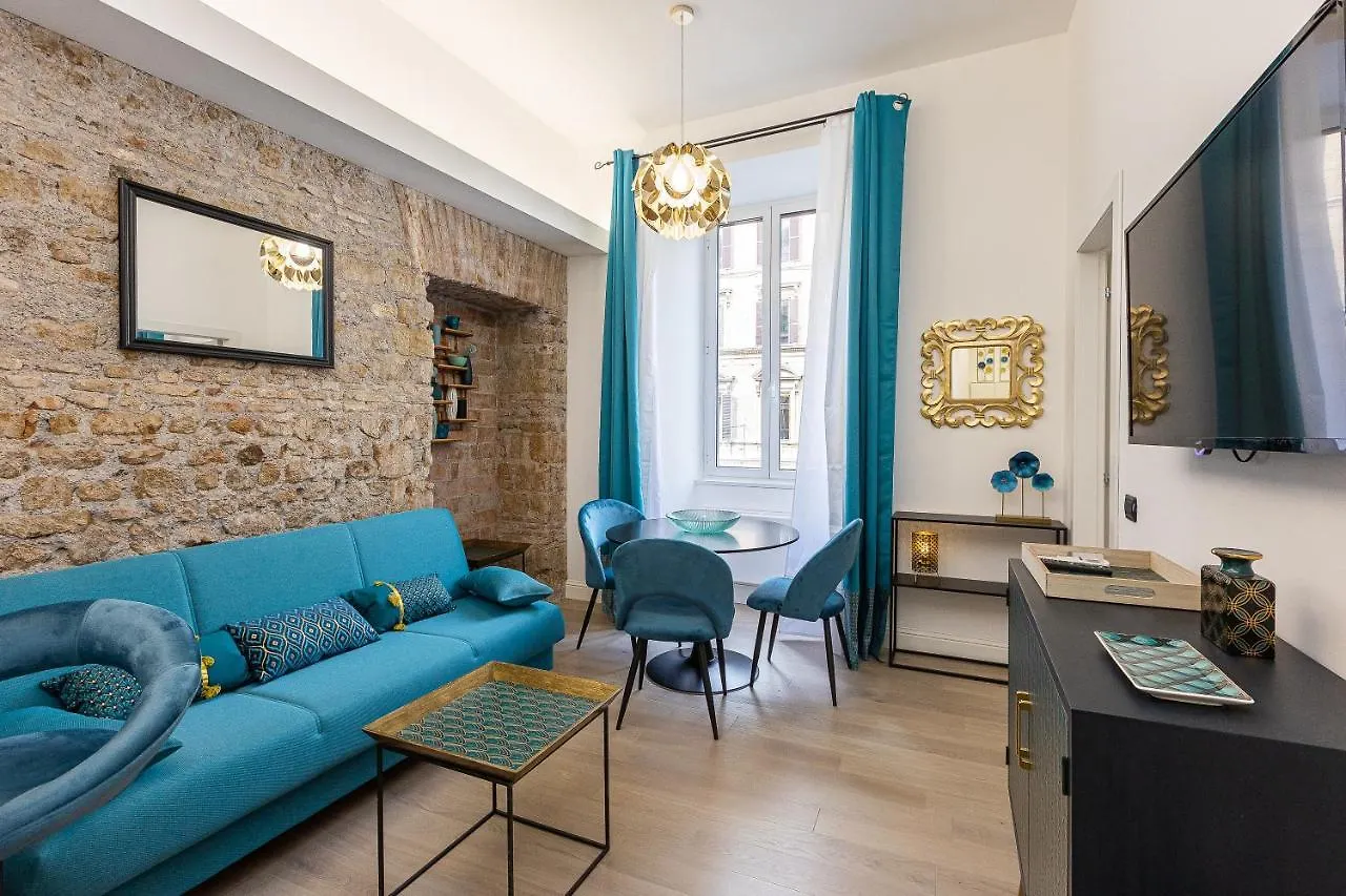 Solferino By Rental In Róma