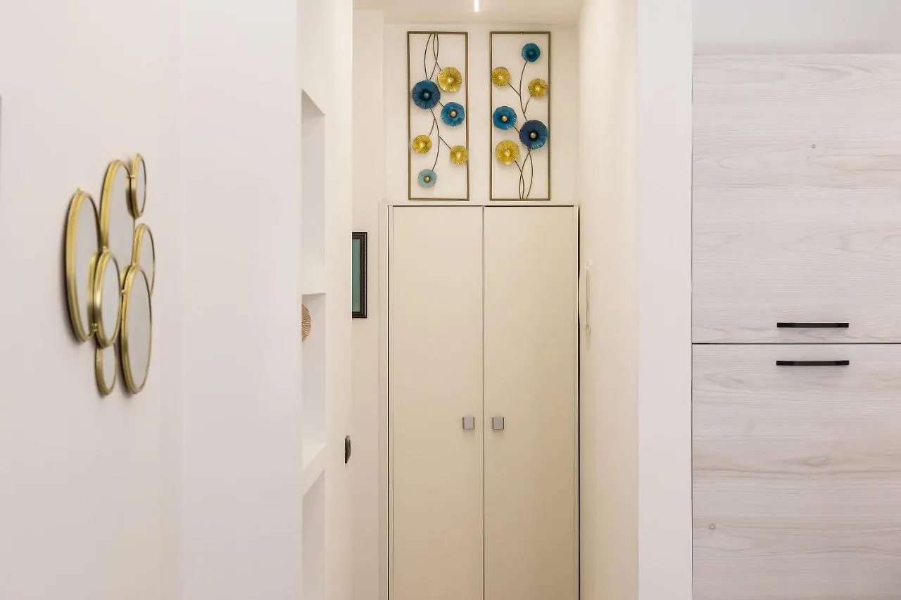Solferino By Rental In Rome 0*,