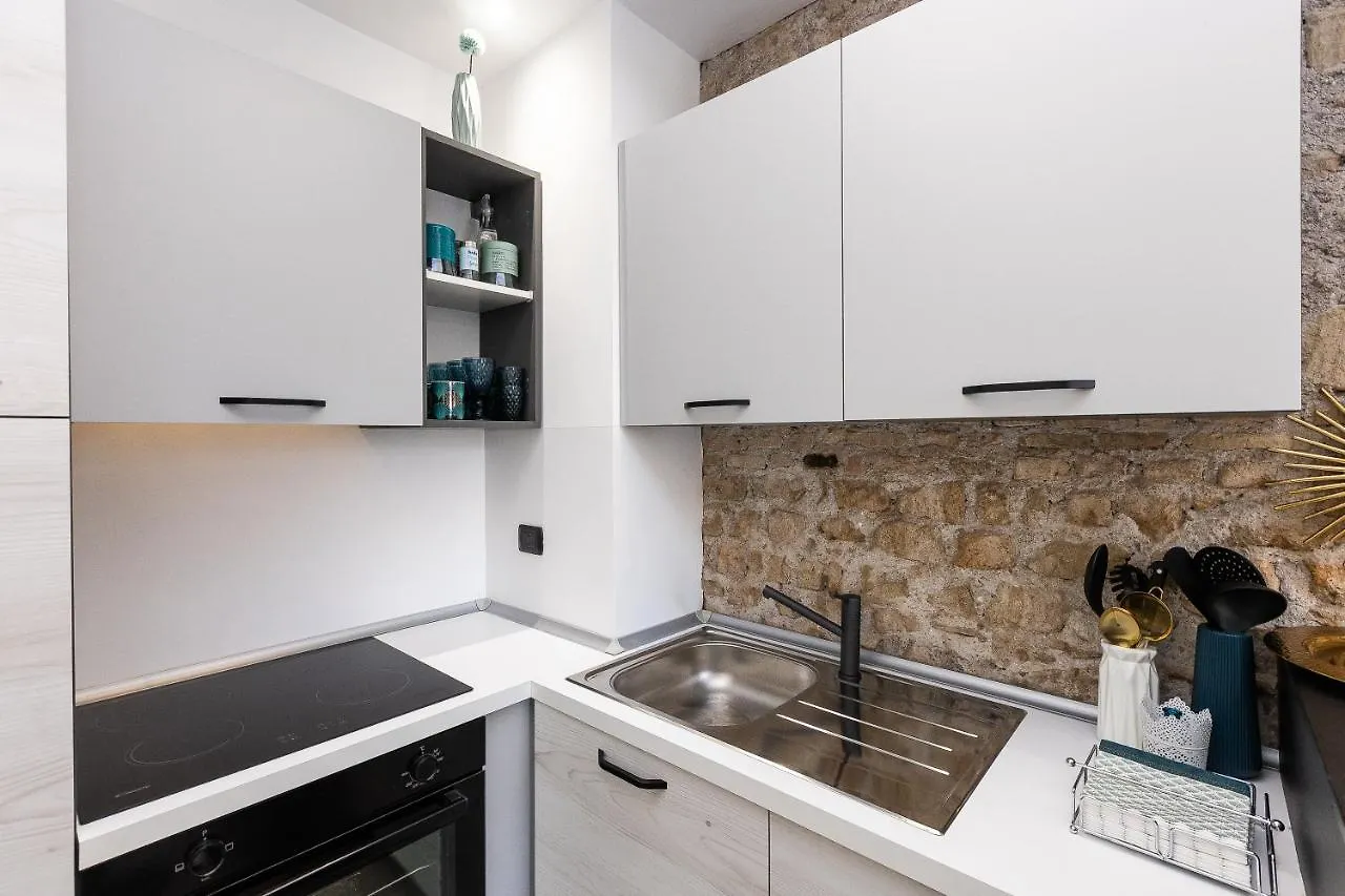 Apartment Solferino By Rental In Rome
